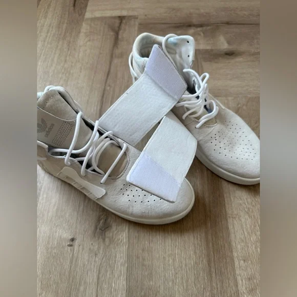 adidas Beige High-Top Sneakers with Velcro - Picture 4 of 9